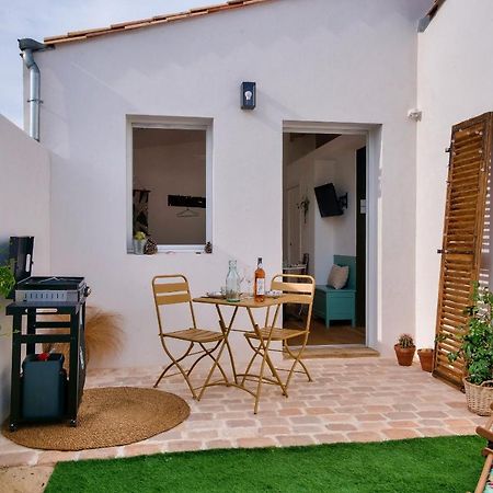 Studio Avec Terrasse A 250 Metres Du Port Rivedoux-Plage Exteriör bild